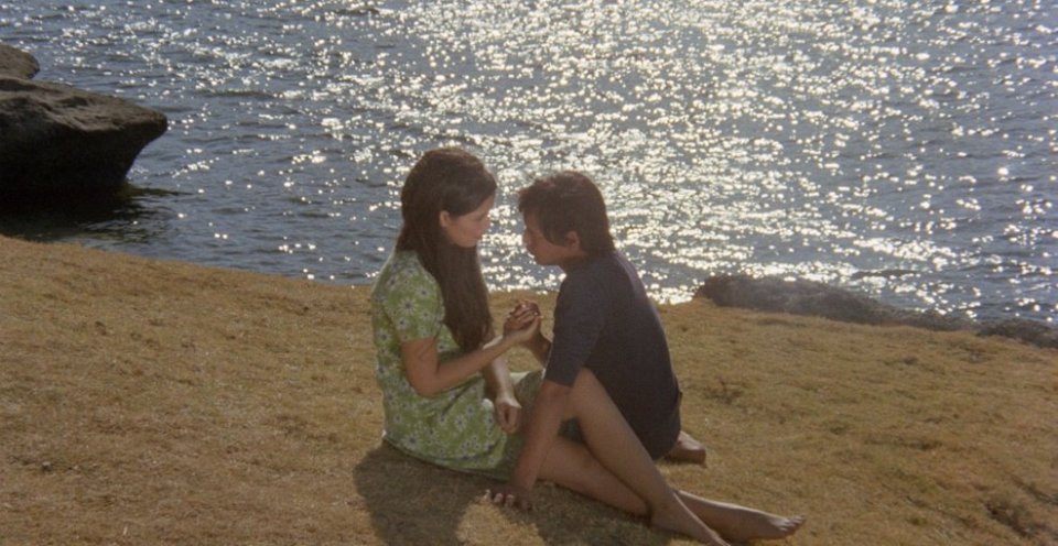 manila in the claws of light